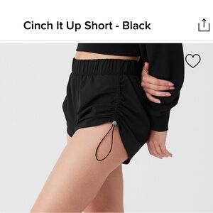 Alo yoga cinch it up shorts